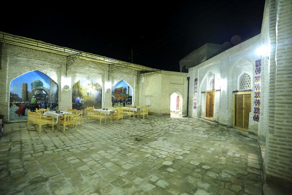 Khurjin Hotel Bukhara Exterior photo