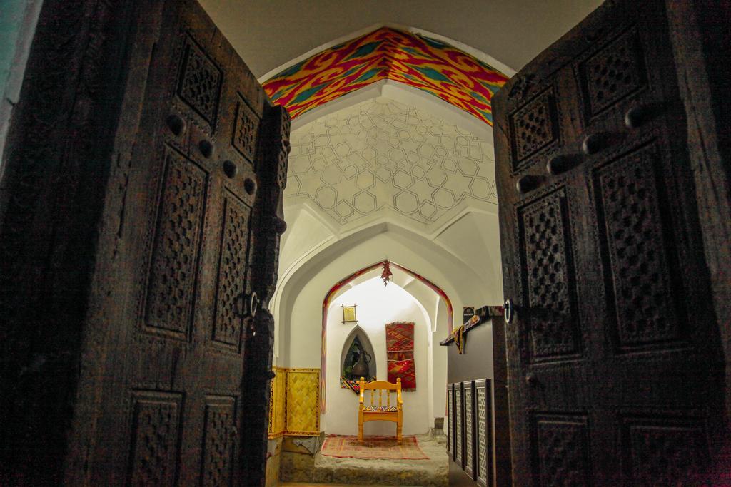 Khurjin Hotel Bukhara Exterior photo