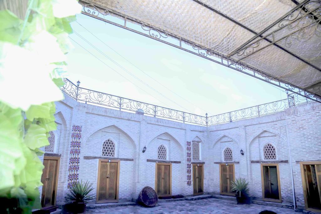 Khurjin Hotel Bukhara Exterior photo